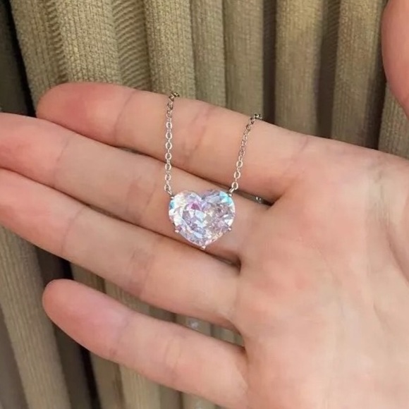 12ct Solitaire Heart Necklace - Picture 2 of 16